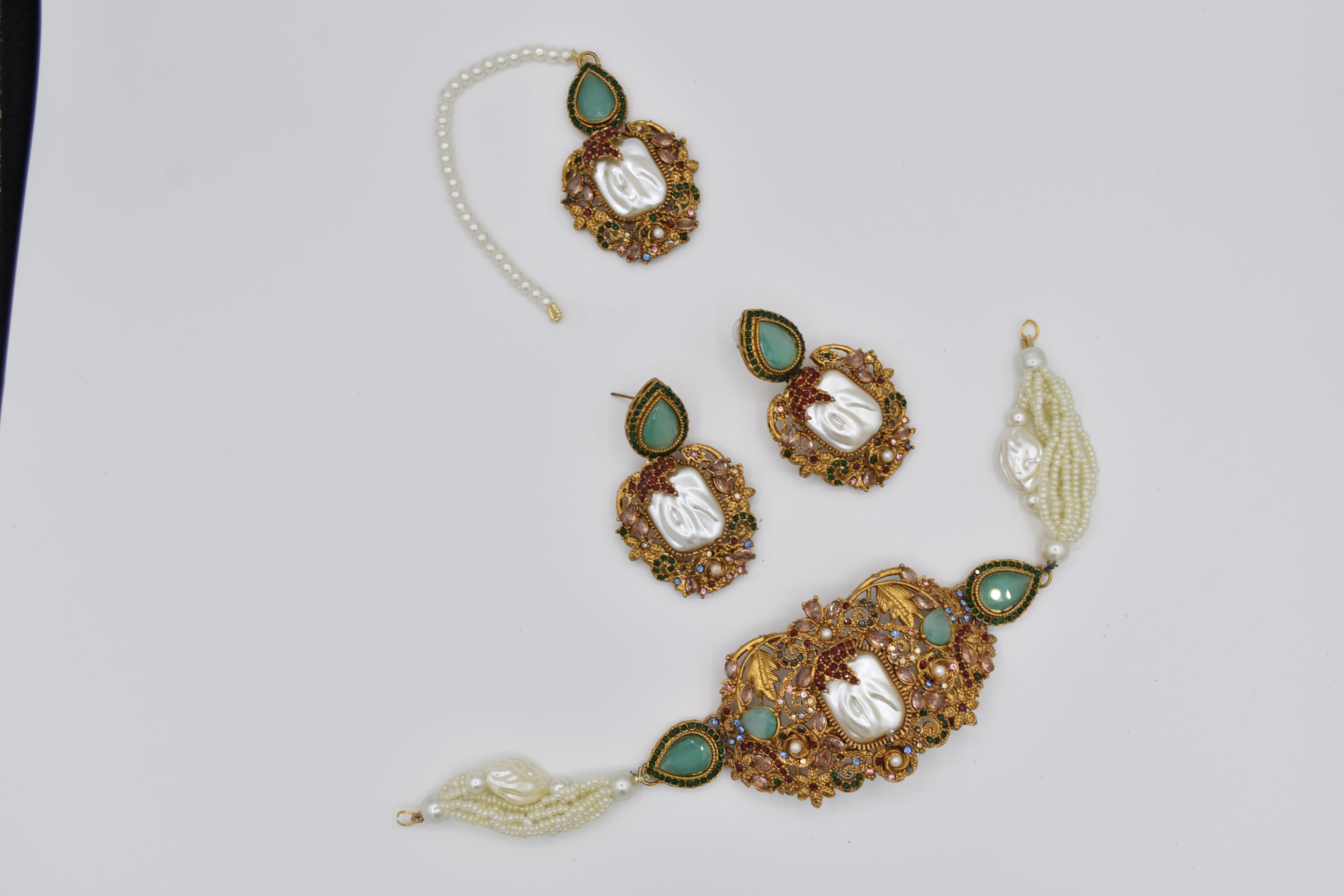 NECKLACE SET